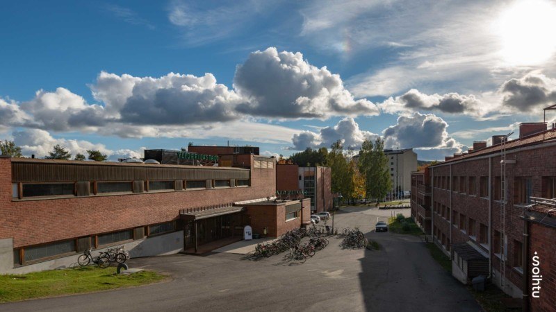 Ilokivi-julkisivu-kuva-Jari-Kuskelin